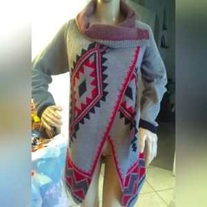 BNWOT LONG GREY/ RED & BLACK PONCHO BY POLKA DOT Turkey  (SEE MEASUREMENTS)